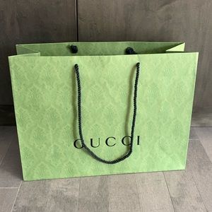 Gucci paper shopping bag Authentic